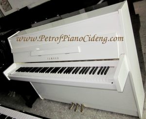 Piano Yamaha JU109PW