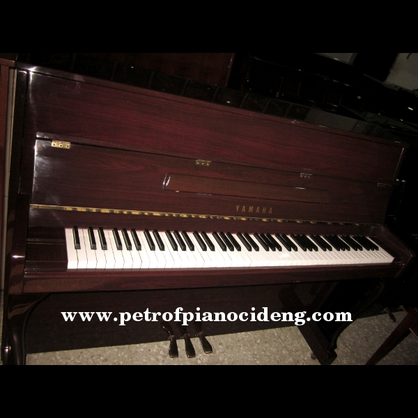 Piano Yamaha LU 110 CP