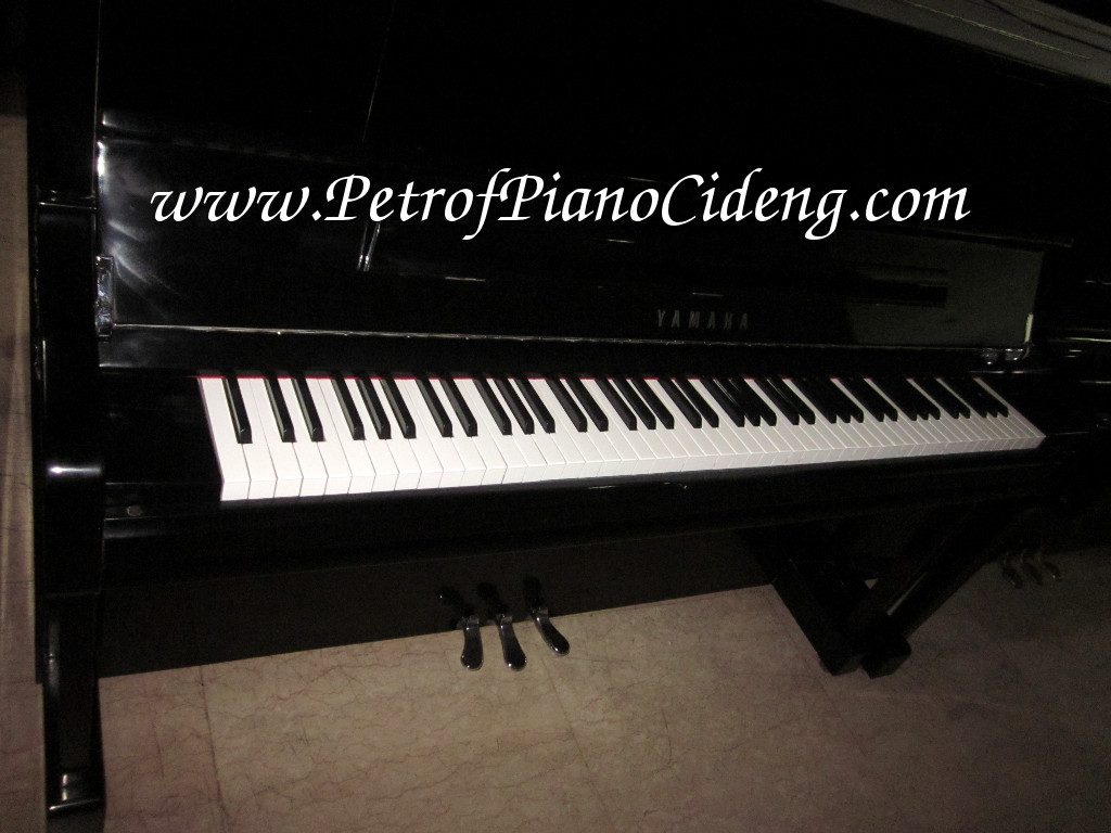 Piano Yamaha U1J PEC
